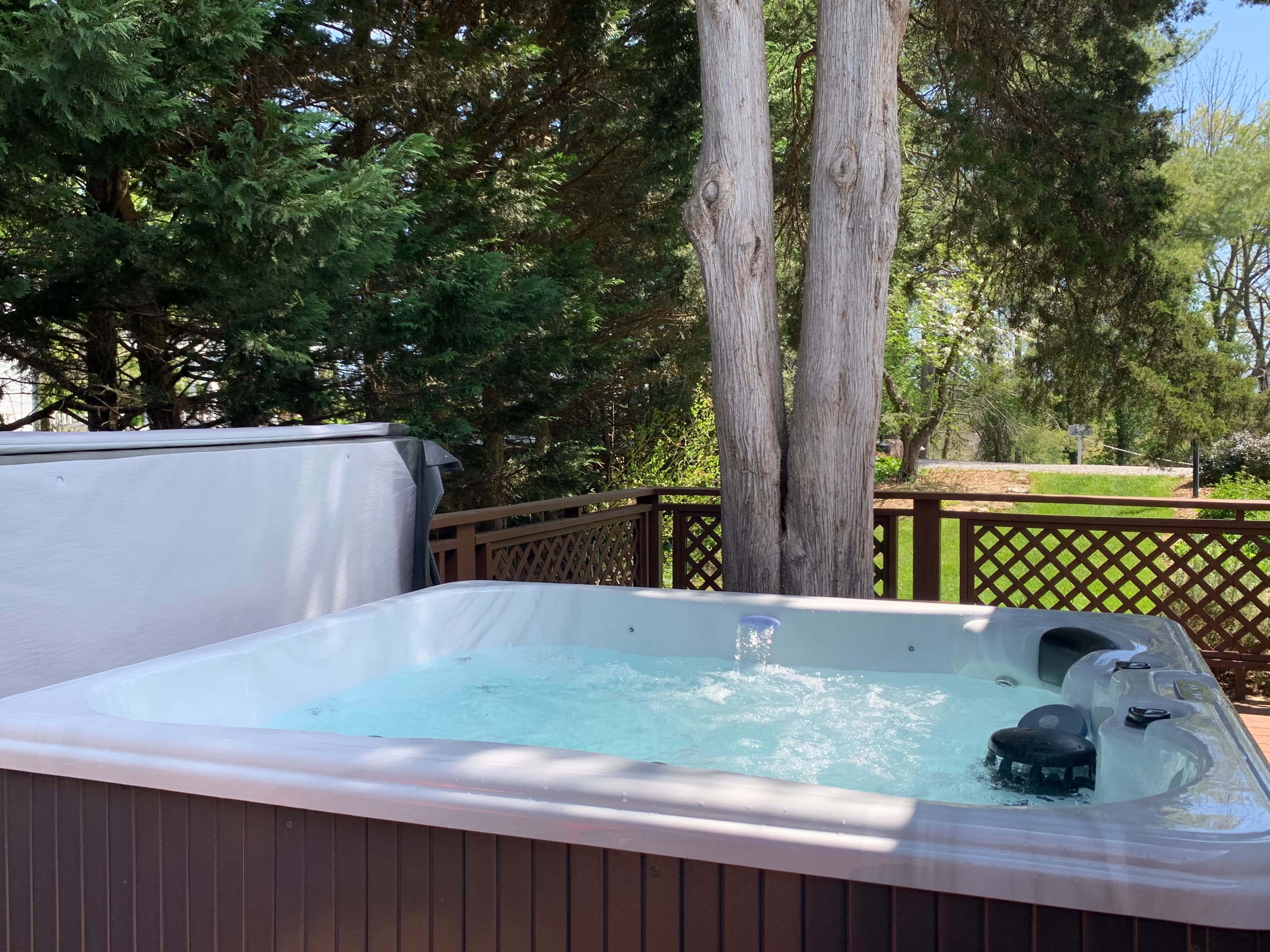 Outdoor hot tub
